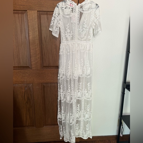CROSSING PATHS LACE MAXI IVORY DRESS with ROMPER shorts - Picture 4 of 4